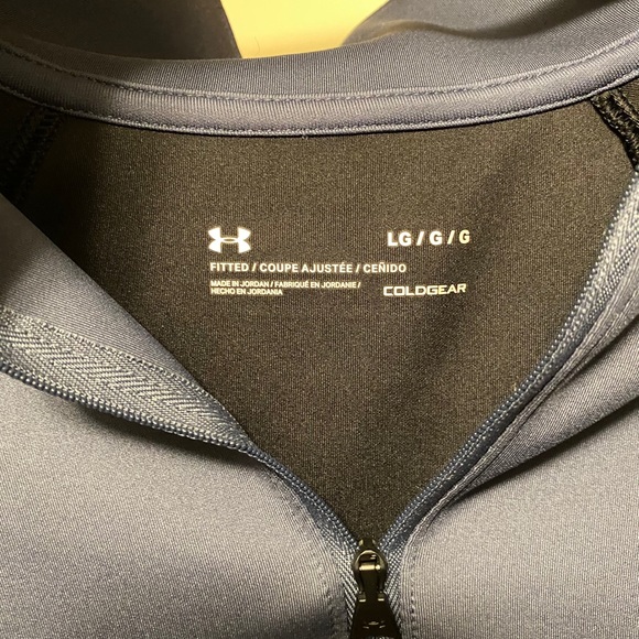 Under Armour Pullover - Picture 3 of 3